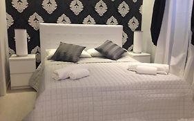 Romance Cosimato Trastevere B&B
